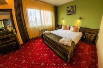 Фото номера Полулюкс, 4**** Курортные отели Apollo Wellness Club г. Сынджорджу-де-Муреш 3